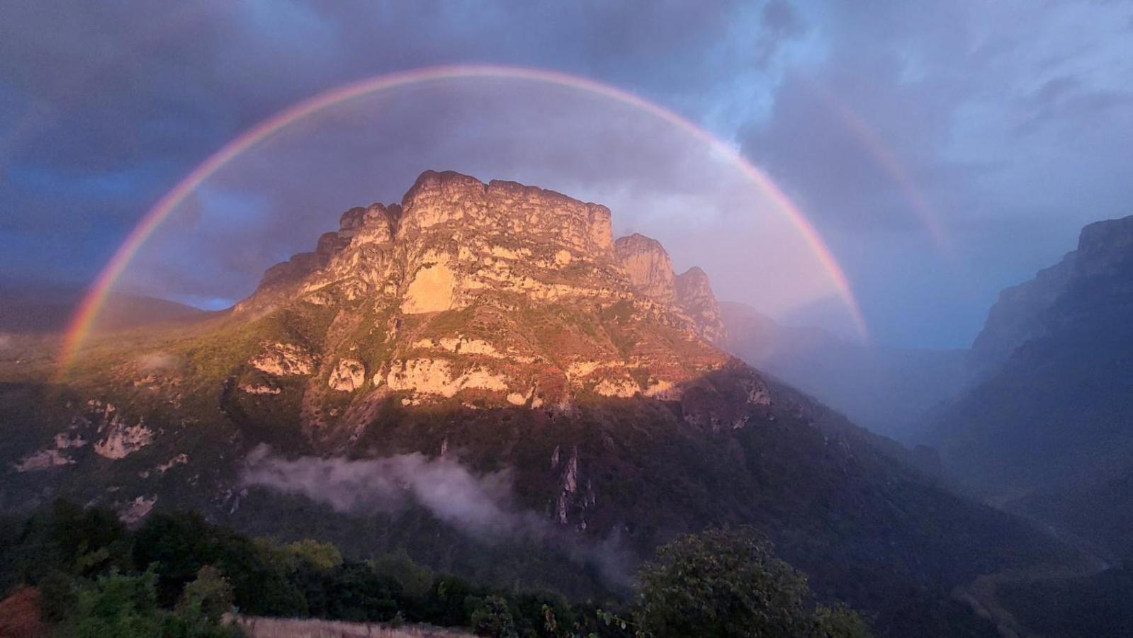 Foris House Hotel Vikos Buitenkant foto